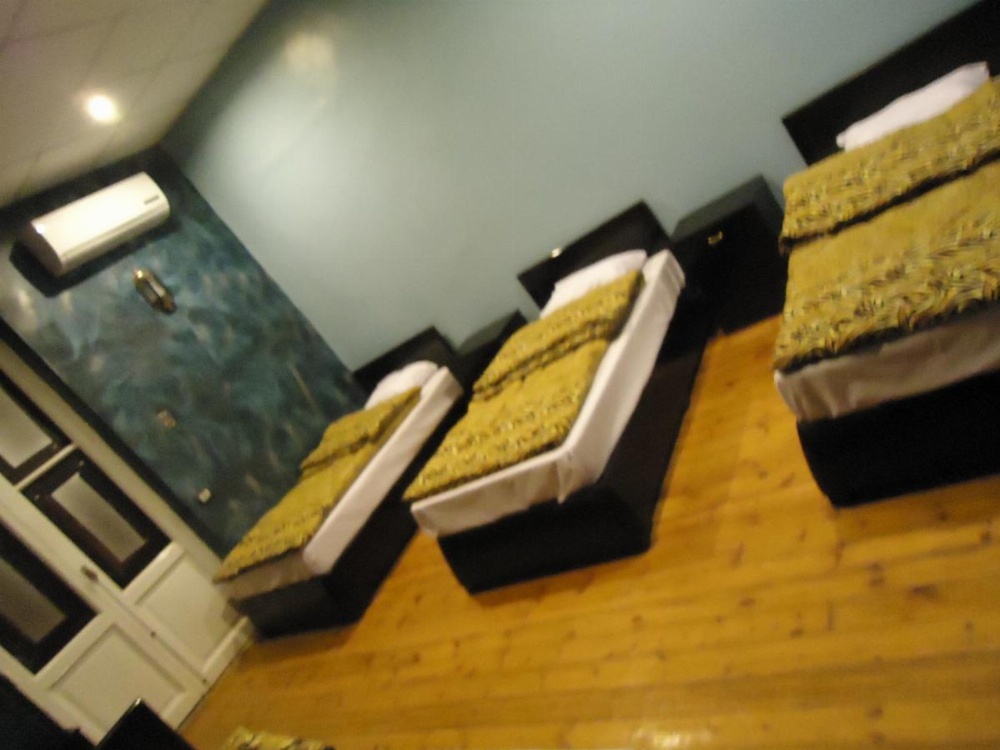 Room image 4